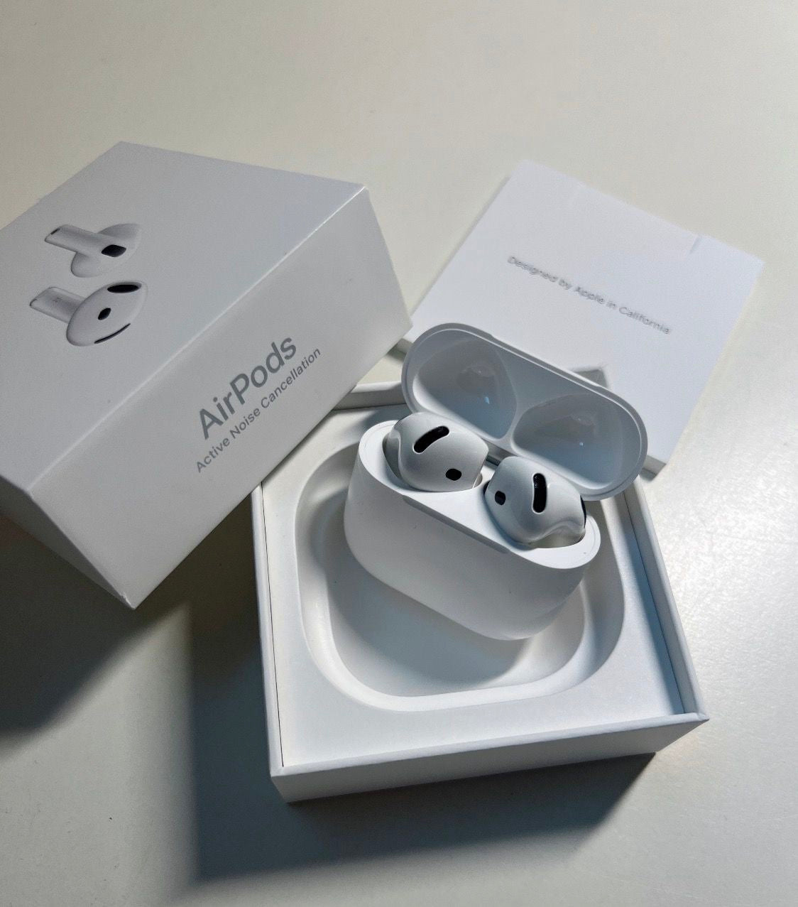 Apple AirPods & AirPods Pro